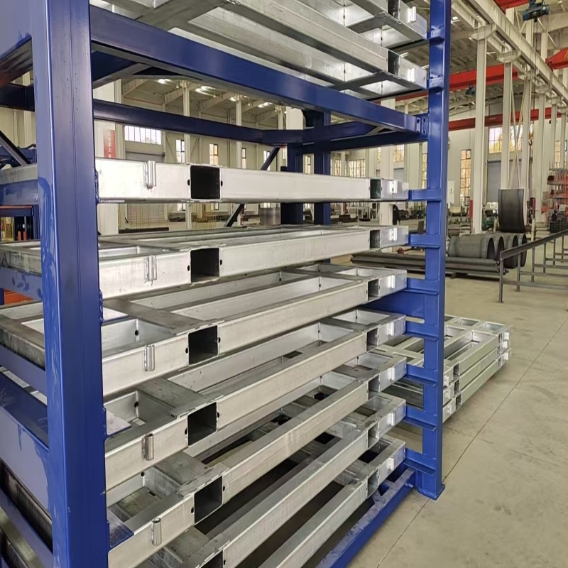 Tionscadal Racking Forklift Saincheaptha do Chliant Portaingéile Seachadta go Rathúil